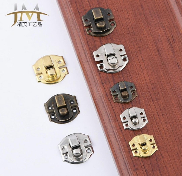 قفل ناخنی طلایی و نقره ای و زردقلم آهنی بسته 500 عددی وارداتی