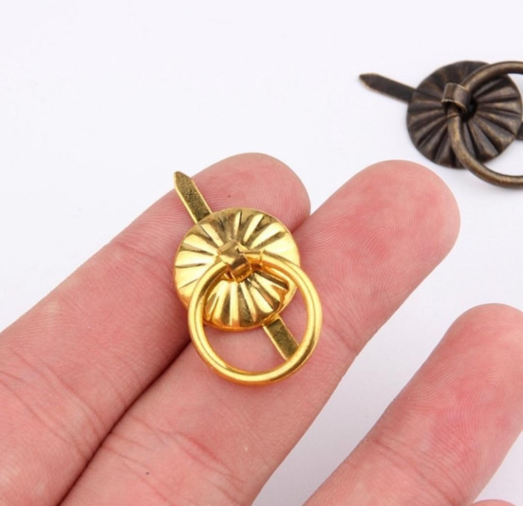 دستگیره ستاره دار 12 میل آهنی بسته 1000 عددی وارداتی