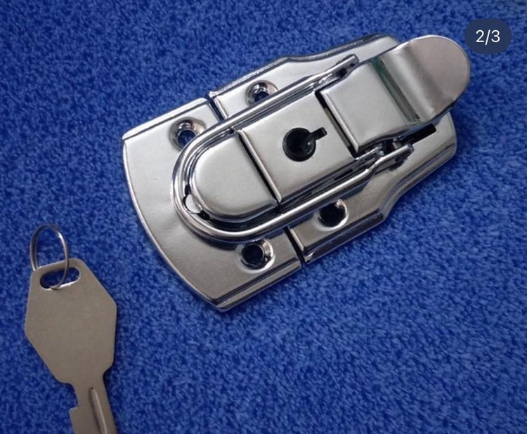 قفل یخچالی کلیددار نقره ای 7 سانت از جنس آهن و برنج بسته 100 عددی وارداتی