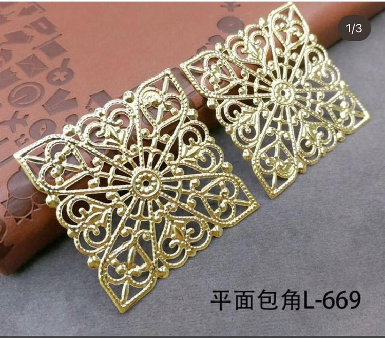 توری تزیینی آهنی 4 سانت طلایی بسته 100 عددی وارداتی