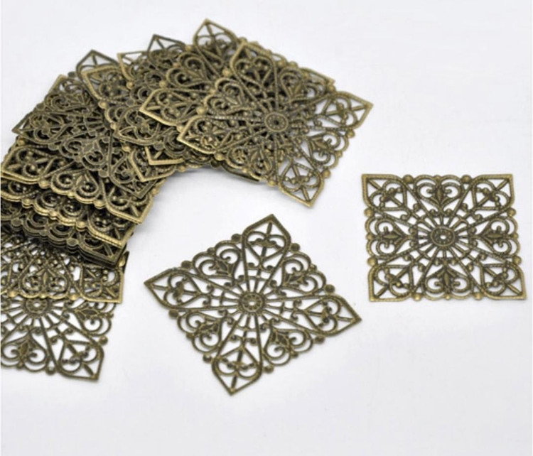 توری تزیینی آهنی 4 سانت زردقلم بسته 100 عددی وارداتی