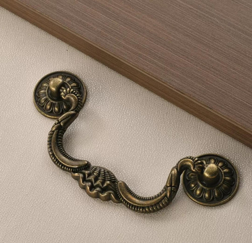 دستگیره پولک دار ماری فلزی 12 سانت زردقلم بسته 100 عددی