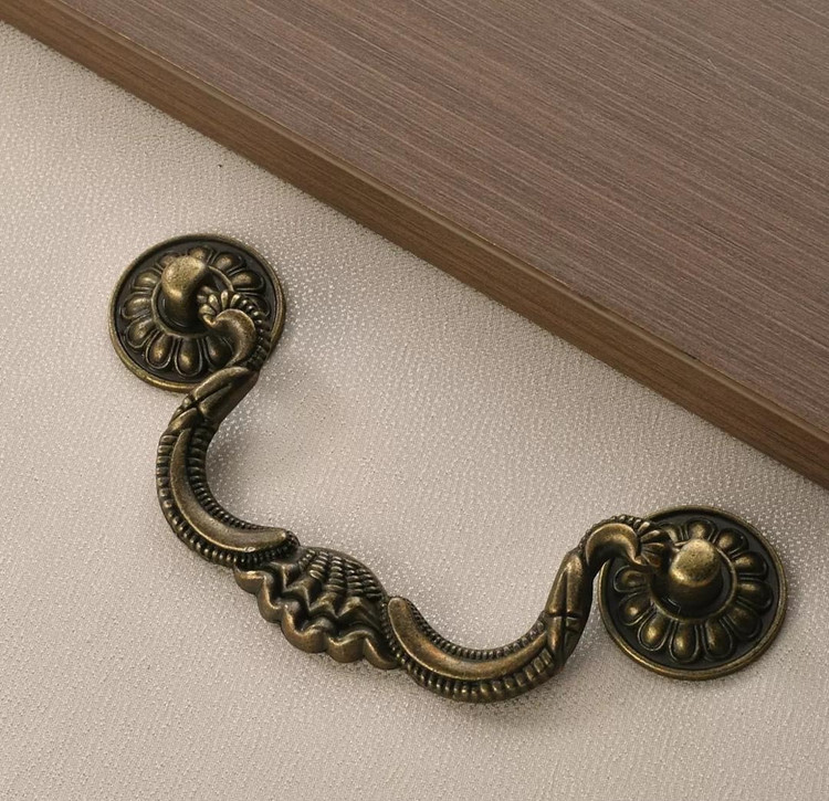 دستگیره پولک دار ماری فلزی 12 سانت زردقلم بسته 100 عددی