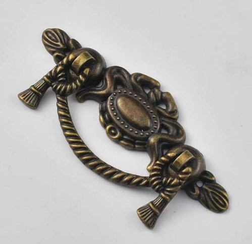 دستگیره پولک دار ماری فلزی 12 سانت زردقلم بسته 100 عددی