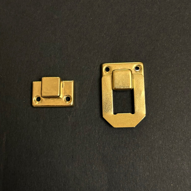 قفل آهنی 3 * 2 سانت وارداتی بسته 200 عددی