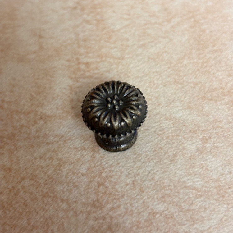 دستگیره کشویی فلزی زردقلم قطر 1/5 سانت وارداتی بسته 100 عددی