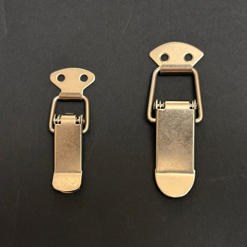 گیره یا چفت کلمپ فنری فلزی نقره ای خارجی بسته 100 عددی