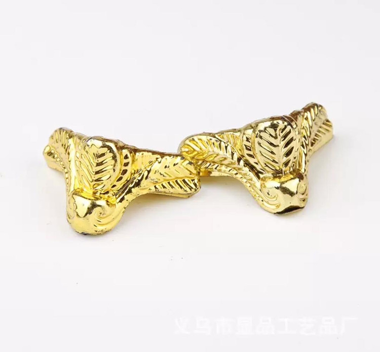پایه برگی طلایی پلاستیکی بسته 100 عددی وارداتی