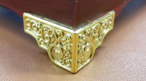 پایه ذوزنقه 3 سانت پلاستیکی طلایی بسته 100 عددی وارداتی