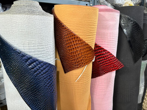 چرم مصنوعی کروکودیل عرض 140 جنس PU طاقه 50 متری وارداتی