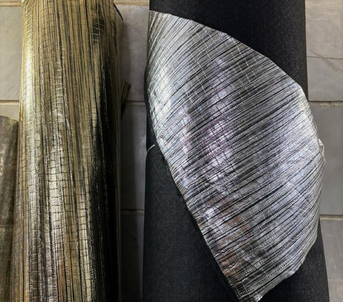 چرم مصنوعی گالینگوری طلایی و نقره ای جنس PVC طاقه 100 متری عرض 160 سانتی متر وارداتی